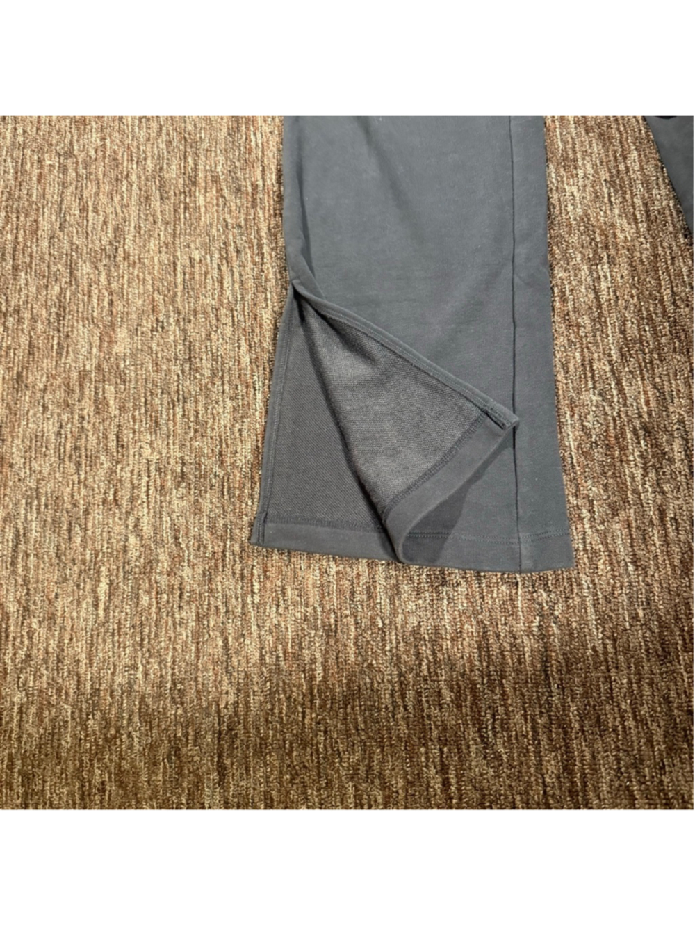 Vuori Sedona Wide Leg Split Hem Sweatpants lounge Grey Small - Picture 8 of 8